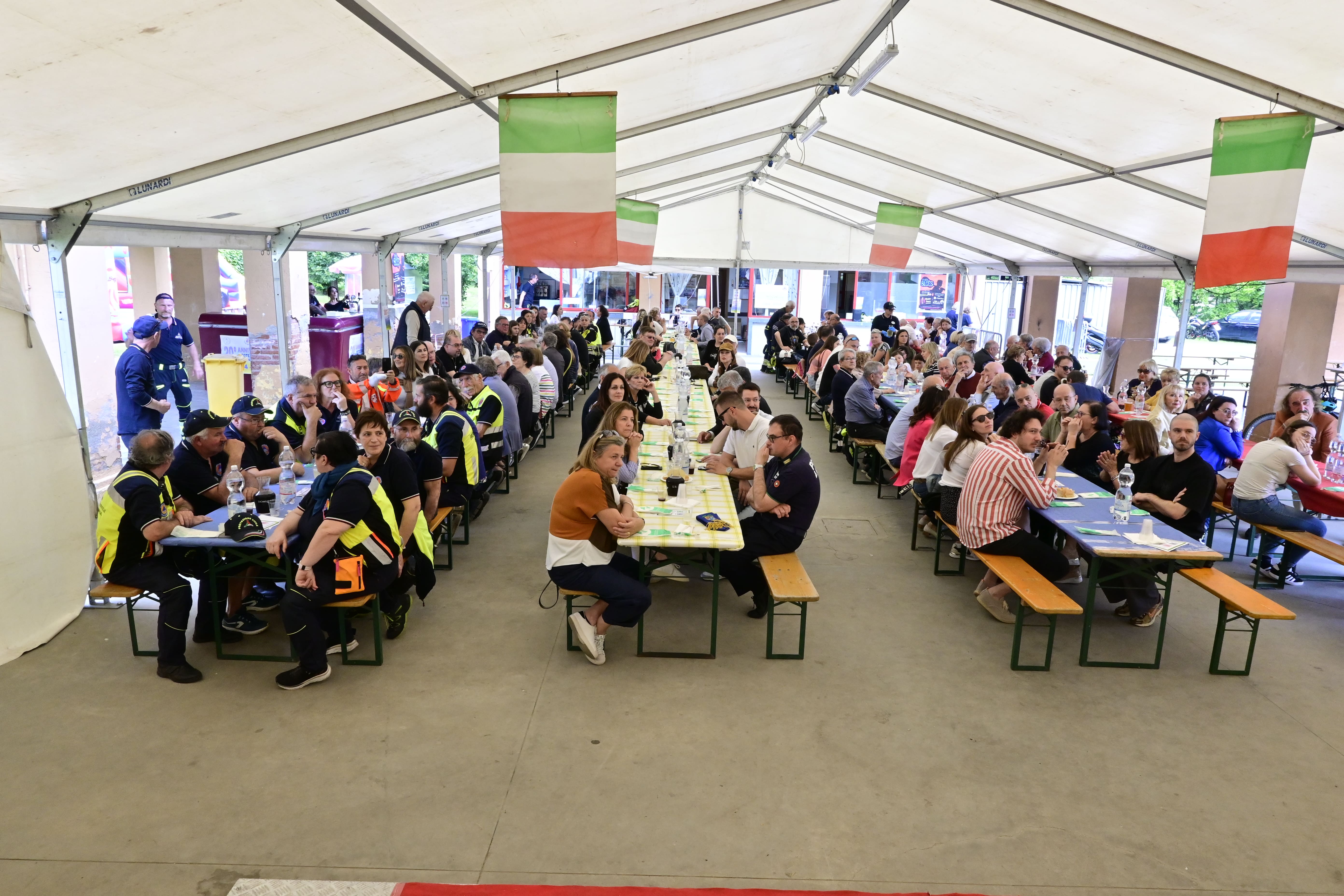 La festa per il 20 anniversario della Protezione Civile del Comune di Cologne, con la partecipazione di altri Gruppi di Volontariato, simpatizzanti, amici e famigliari